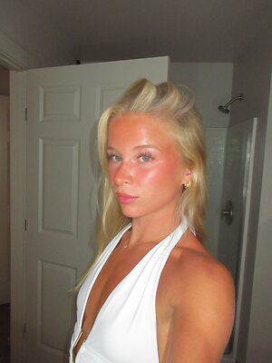 Maycen Slater leaked photo #10