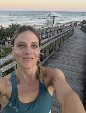 Mayla Wedekind leaked photo #7