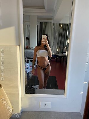 Mc Mirella Nude Photos