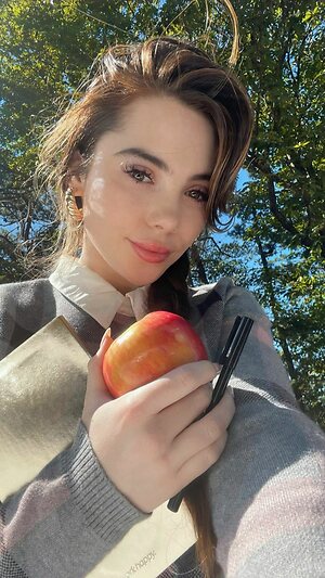 McKayla Maroney leaked photo #10