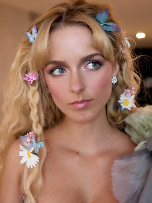 Mckenna Grace leaked photo #162