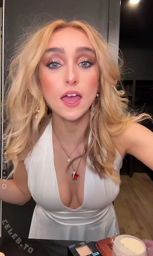 Mckenzi Brooke Nude Leaked Photo #13