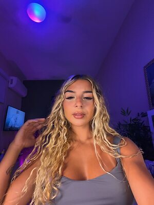 MD Julie leaked photo #10