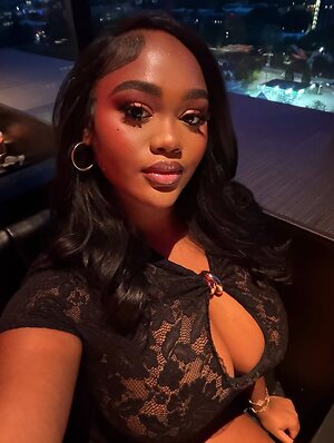 Medina Imani leaked photo #4
