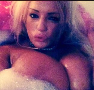 Meegz Nelson UK Nude Leaked Photo #7
