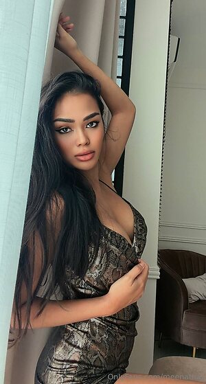 Meena leaked photo #10