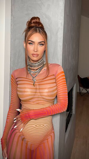 Megan Fox Hot leaked photo #24