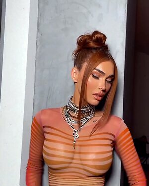 Megan Fox Hot leaked photo #40