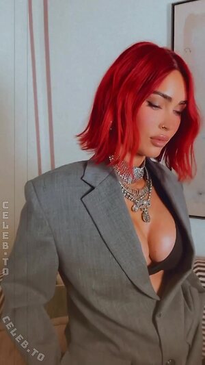 Megan Fox photo