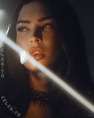 Megan Fox photo