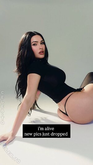 Megan Fox photo