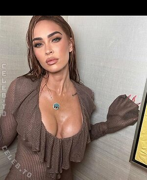 Megan Fox photo