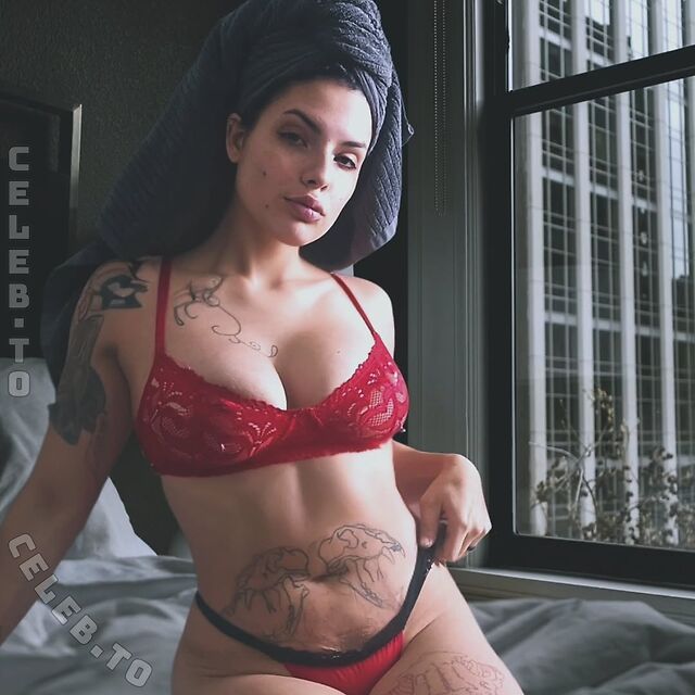 Megan L leaked photos