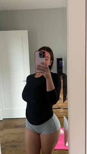Megan McCarthy leaked photo #64