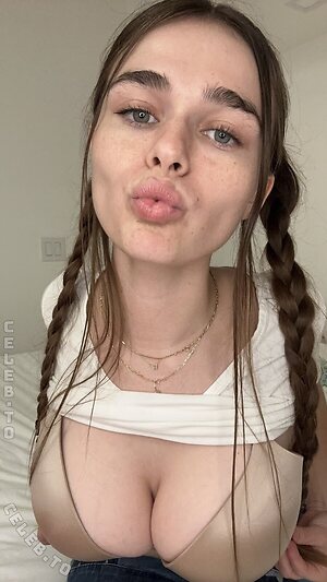 Megnut Nude Leaked Photo #21