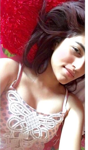 mehak khan leaked photo #3