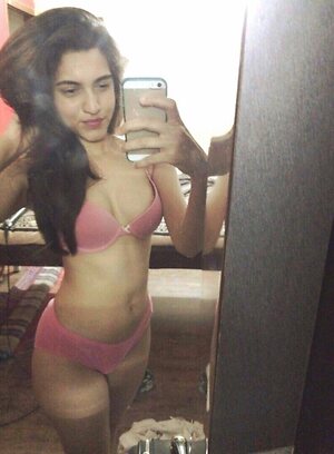 mehak khan leaked photo #21