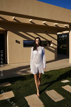 Meika Woollard photo