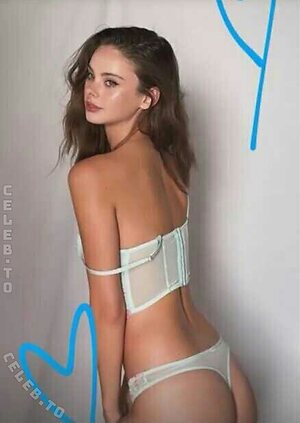 Meika Woollard photo