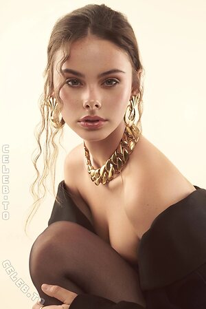Meika Woollard Nude Leaked Photo #307