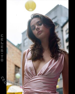Meika Woollard photo