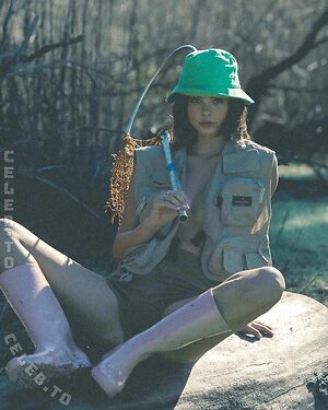 Meika Woollard photo