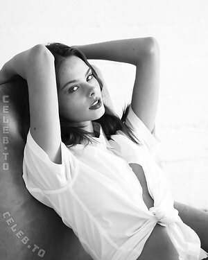 Meika Woollard leaked photo #494