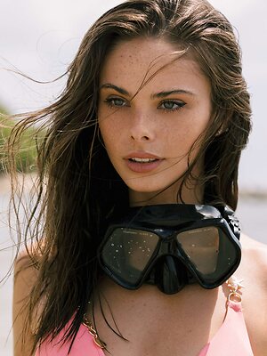 Meika Woollard leaked photo #677