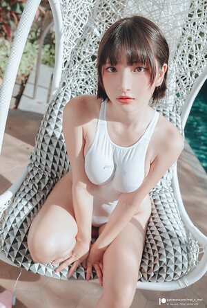 MeiMei leaked photo #9