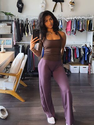 Melanie Cruz leaked photo #9
