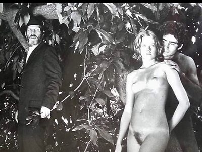 Melanie Griffith leaked photo #9
