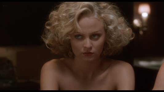 Melanie Griffith leaked photo #26