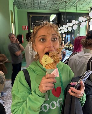 Melanie Jarnson leaked photo #14