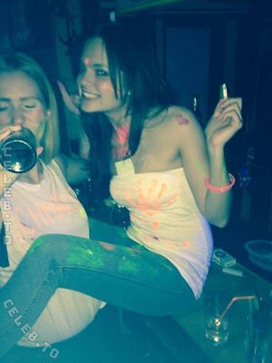 Melanie (mfleirer) Nude Leaked Photo #3