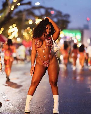 Melaxgoddess photo