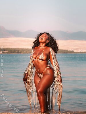 Melaxgoddess photo