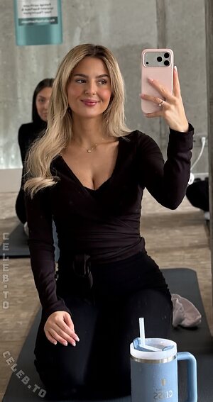 Melina.msxou Nude Leaked Photo #22