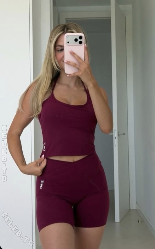 Melina.msxou photo