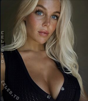 Melisande.mlnk Nude Leaked Photo #8