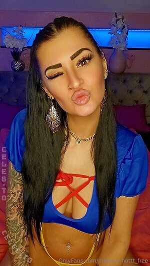 Melissa Hot photo