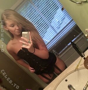 Melissa May More Nude Photos