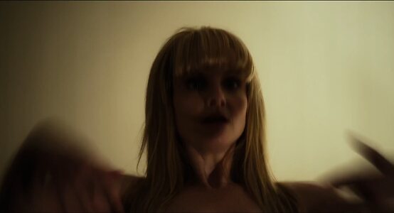 Melissa Rauch leaked photo #13