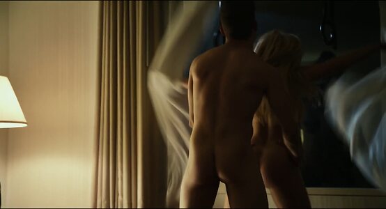 Melissa Rauch leaked photo #15