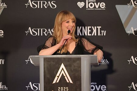 Melissa Rauch leaked photo #29