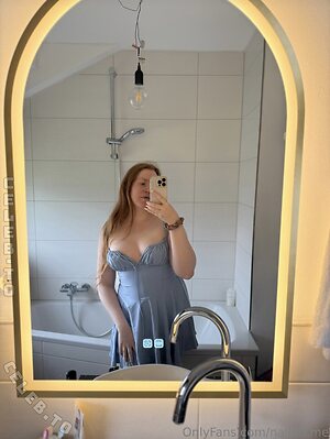 Melissa Riebel Nude Leaked Photo #5