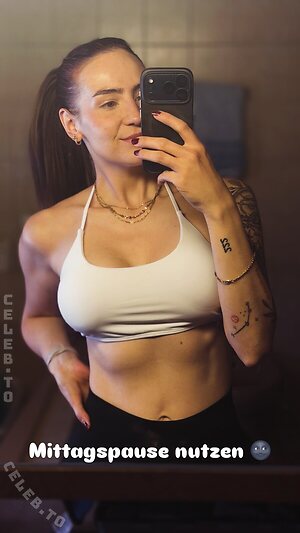 melissa.kayv Nude Leaked Photo #37