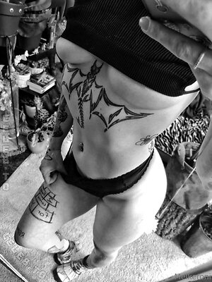 melkeroni Nude Leaked Photo #38