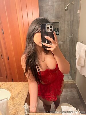 Mel_liftz leaked photo #26