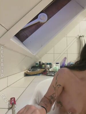 Melly leaked photo #39