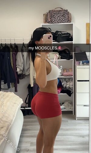 melodi.mzd leaked photo #100